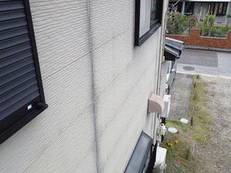 千葉県君津市　外壁塗装　屋根塗装　ベランダ防水　点検　外壁　目地付近の汚れ