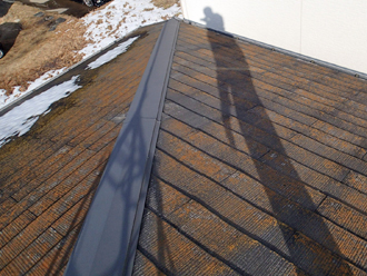 千葉県君津市　外壁塗装　屋根塗装　屋根点検　苔の発生