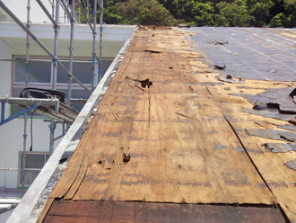 千葉県　富津市　屋根葺き替え　防水紙撤去　傷んだ野地板
