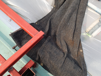 千葉県　富津市　屋根カバー工法　耐熱用のシート