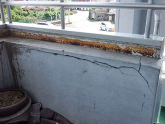 千葉県富津市　外壁塗装　屋根カバー工法　下地の処理　外壁のクラック補修