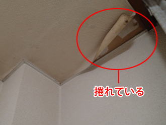 千葉県富津市　外壁塗装　屋根カバー工法　室内点検　天井のクロスが捲れている