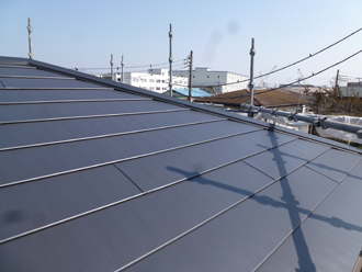 千葉県木更津市　外壁塗装　屋根カバー工法　ガルバリウム鋼板　横暖ルーフきわみ設置完了