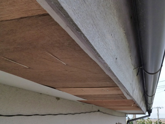 千葉県木更津市　外壁塗装　屋根カバー工法　点検　軒天板剥がれ