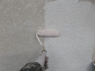 千葉県浦安市　外壁塗装　屋根塗装　外壁の下塗り