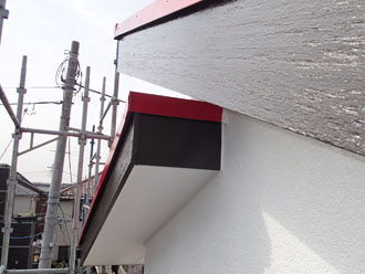 千葉県浦安市　外壁塗装　屋根塗装　細部の塗装　破風板の塗装後　完了