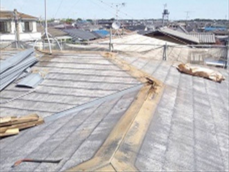 千葉県　船橋市　屋根　棟板金交換　棟板金と貫板の撤去