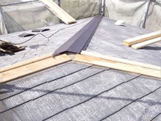 千葉県　船橋市　屋根　棟板金交換　新しい貫板の設置