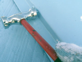 千葉県袖ヶ浦市　屋根塗装　釘の浮きを修正