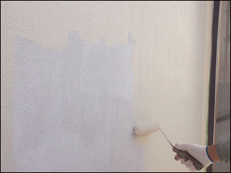 袖ケ浦市　外壁塗装　中塗り　クリーンマイルドシリコン