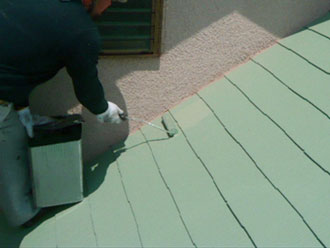 東京都町田市　屋根塗装　遮熱塗料　アレスクールSi　上塗り