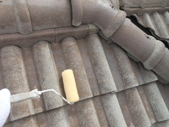 神奈川県三浦市　外壁塗装　屋根塗装　屋根の下塗り