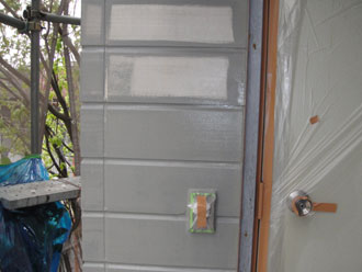 神奈川県横浜市磯子区　外壁塗装　中塗り　ナノコンポジットW