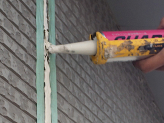 横浜市神奈川区　外壁塗装　目地補修　コーキング注入
