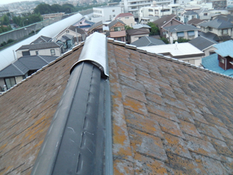 横浜市緑区　屋根塗装　外壁塗装　カバー工法　屋根点検　棟板金色褪せ