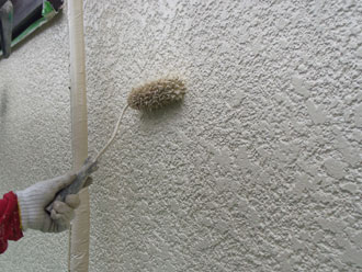 神奈川県横浜市青葉区　外壁塗装　上塗り　水系ファインシリコン