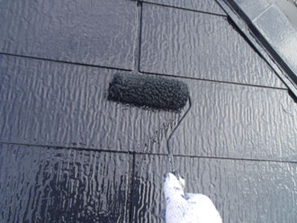 神奈川県横浜市青葉区　屋根塗装　上塗り　遮熱塗料　アレスクールSi